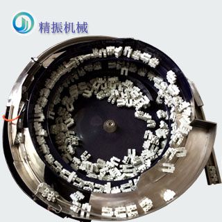 塑料件九体育（中国）自动送料